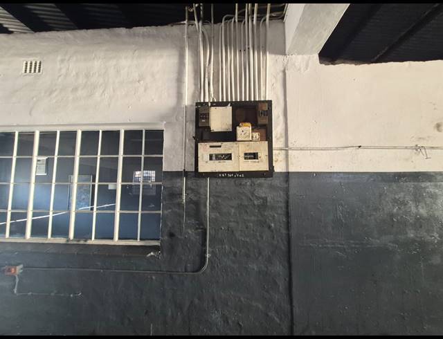 495M² WAREHOUSE TO LET IN KRUGERSDORP CENTRAL